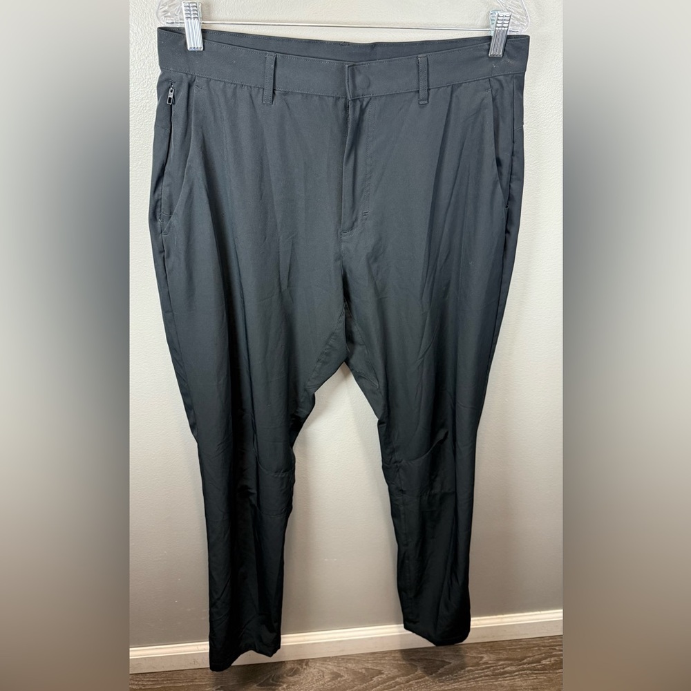 Fabletics Men's Black The Only Pant Slim Fit‎ Size 35